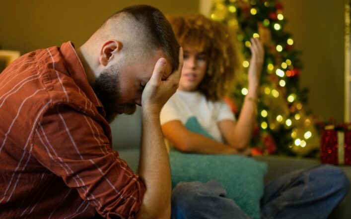 5 Ways to Handle Christmas Disagreements in Your Marriage with Grace